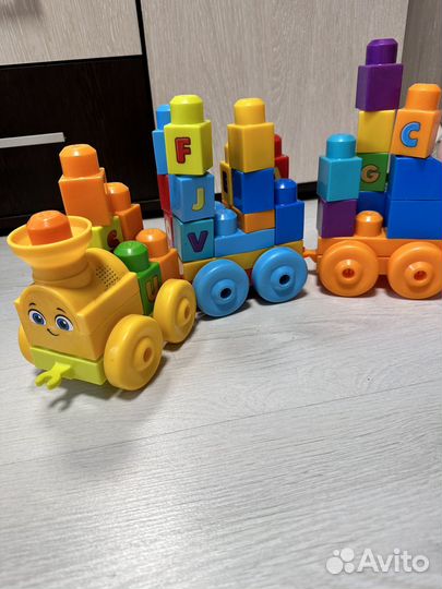 Lego паровозик