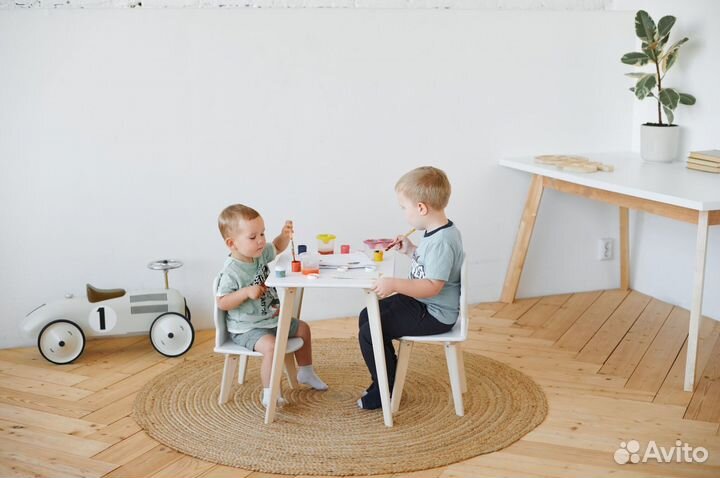 Комплект растущей детской мебели