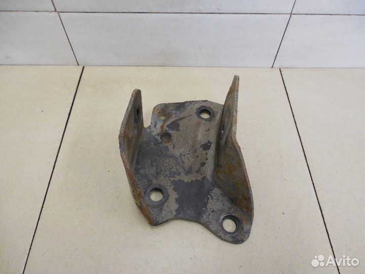 Кронштейн задней балки Logan 2005-2014