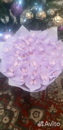 Светящийся букет из бабочек