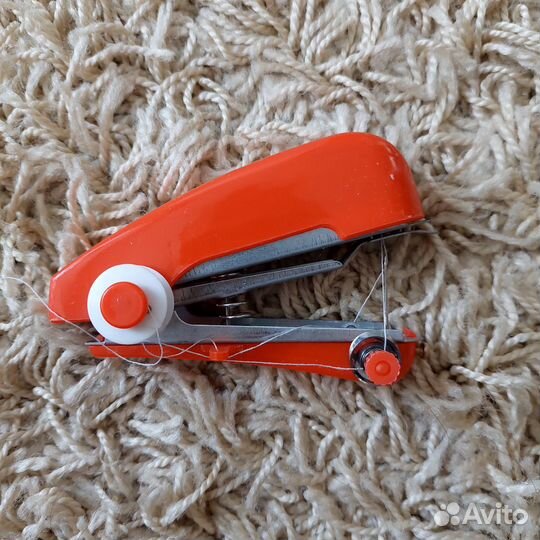 Ручная мини-швейная машина