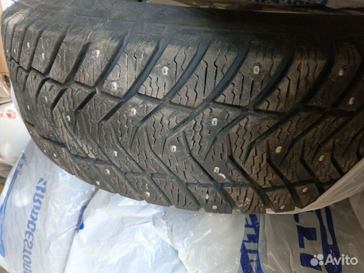 Yokohama Ice Guard IG55 215/65 R16 102T