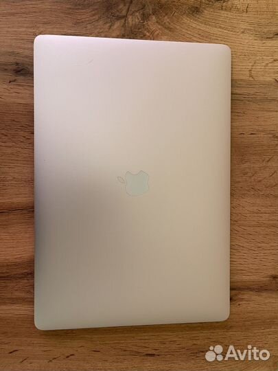 Apple MacBook Pro 15 2016 i7/16/512/460