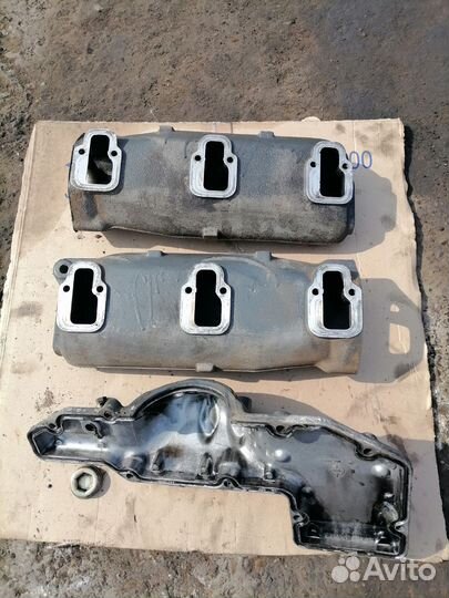 Впускной коллектор, крышка двигателя Mercedes-Benz