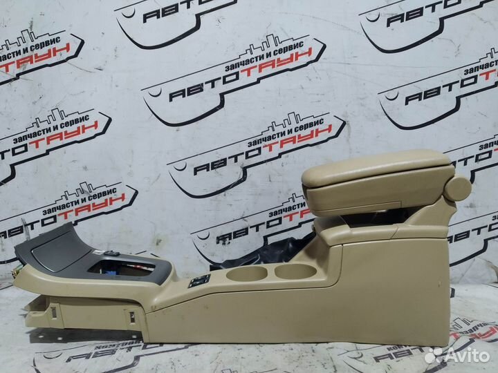 Подлокотник subaru forester SG5 SG9 92111SA000 бежевый VA8844