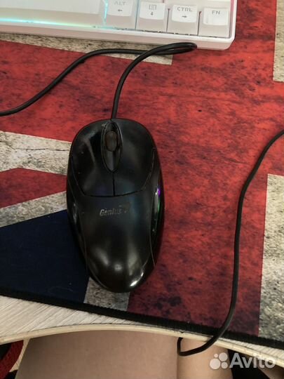 Игровая клавиатура и мышь