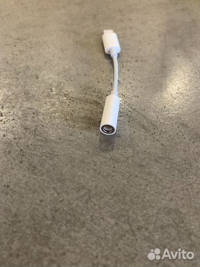 Адаптер Apple Lightning/Jack 3.5 mm