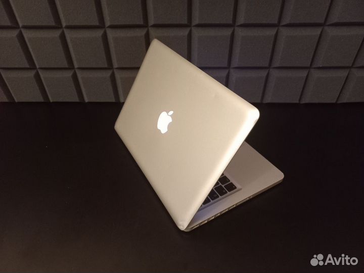 Apple MacBook Pro 13 inch 2011