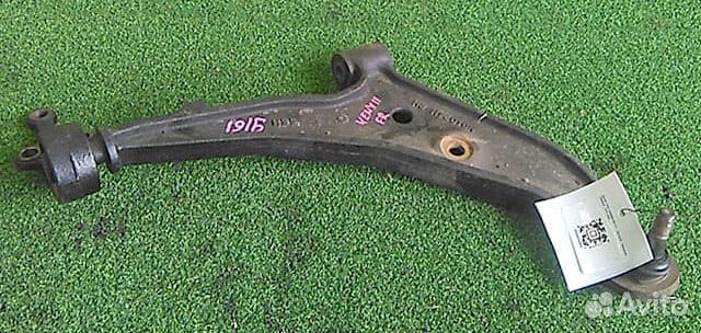 Рычаг подвески передний правый Nissan Wingroad