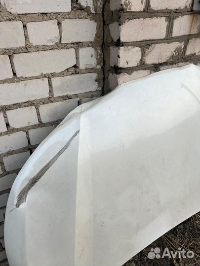 Продается капот б/у