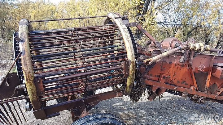 Копатель корнеплодов Агропромсельмаш КСТ-1,4, 1995