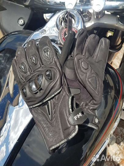 Перчатки для мотоцикла
