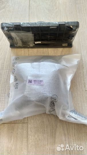 Подставка и пульт для телевизора Samsung