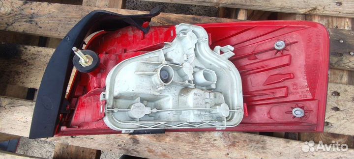 Фонарь задний правый audi a3 8p 0.0 8p0945095a
