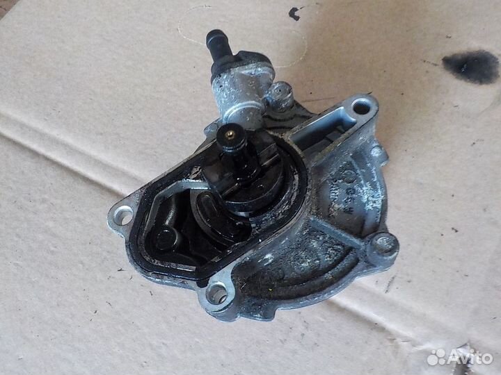 Насос вакуумный KIA Ceed (ED) 2007-2012