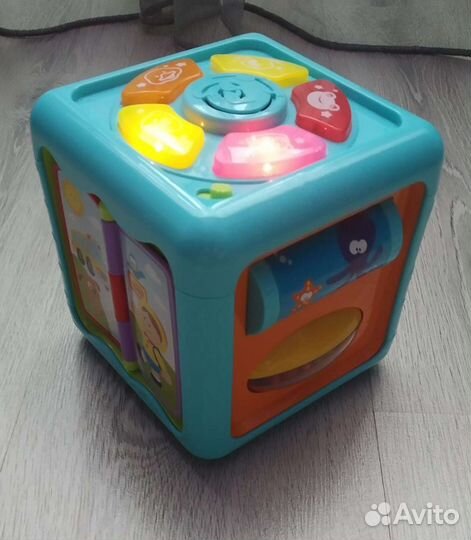 Игрушка, кубик