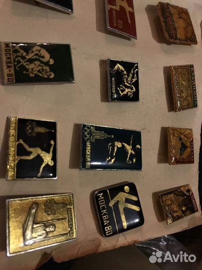 Значки Москва 80