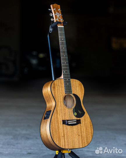 Электроакустическая гитара Maton (комплект)