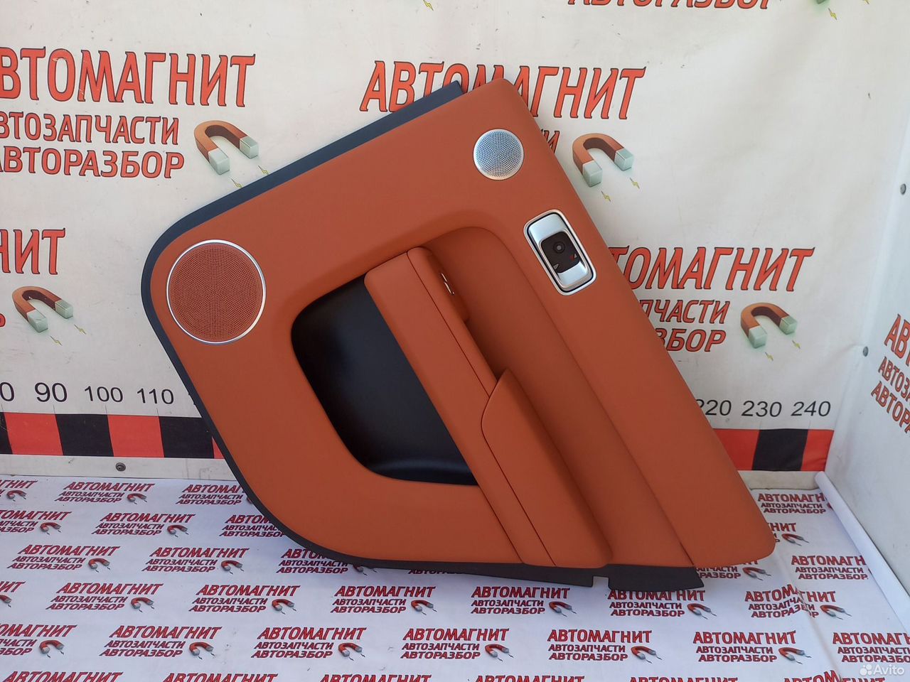 Обшивка двери задней правой Lixiang L9