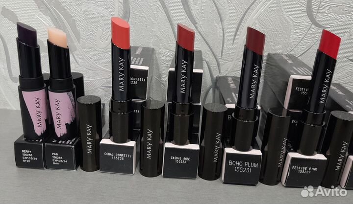 Помада Mary Kay