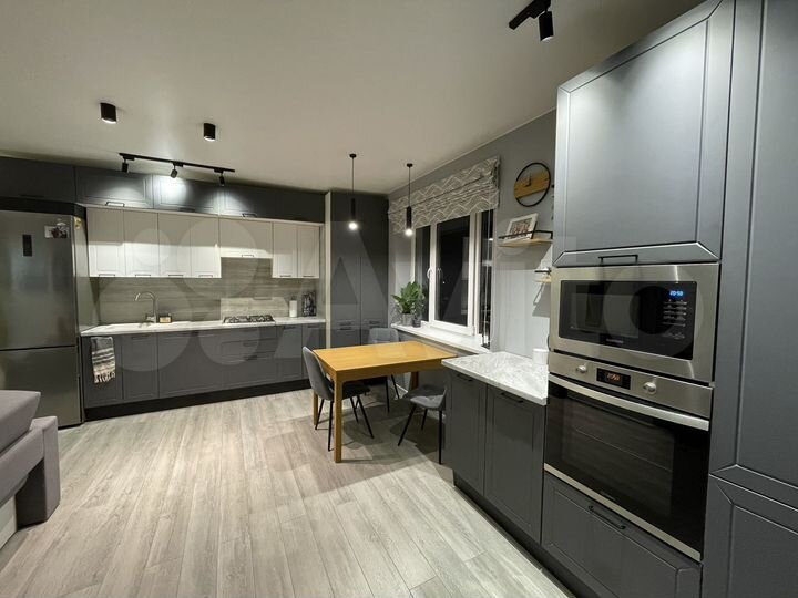 2-к. квартира, 103,8 м², 4/4 эт.