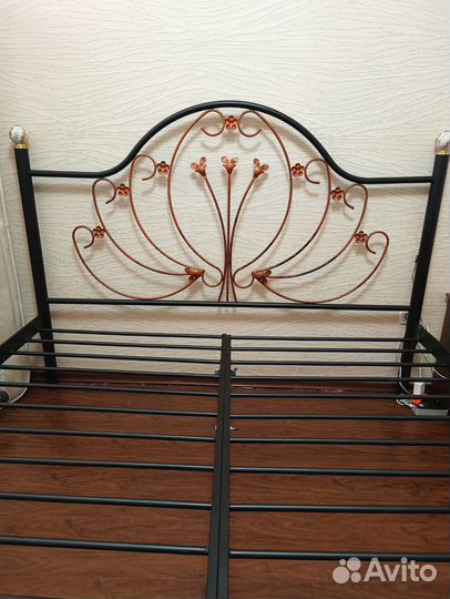 Кровать двухспальная 1.70*1.95,в хорошем состоянии
