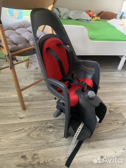 Hamax Caress C3 (с креплением на багажник)