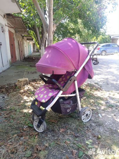 Прогулочная коляска