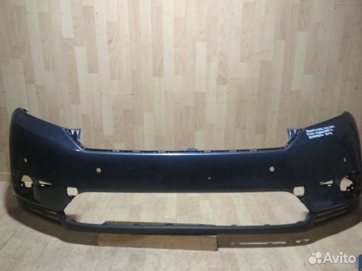 Бампер передний Toyota