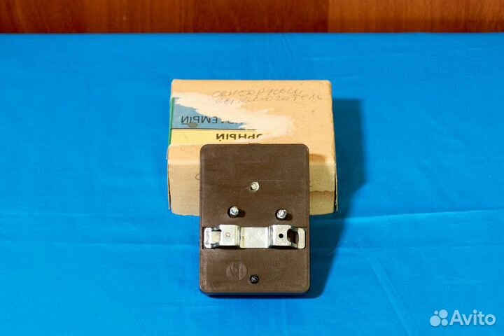Выключатель сенсорный встраиваемый вс-В СССР