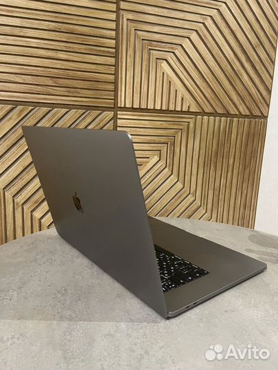 Apple Macbook pro 16 2019