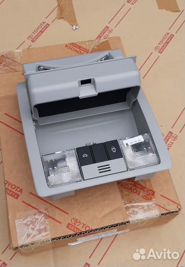 Toyota Lexus плафон салона