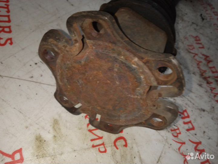 Привод передний левый Audi A6 4F AUK 2006