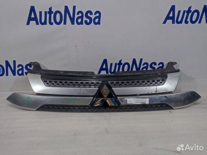 Решетка радиатора Mitsubishi Outlander GF 2012