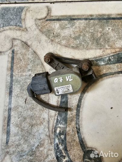 Датчик регулировки дорожного просвета Audi Q7