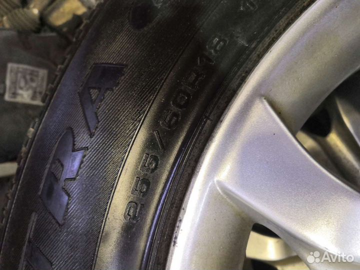 Goodyear UltraGrip 500 SUV 255/60 R18