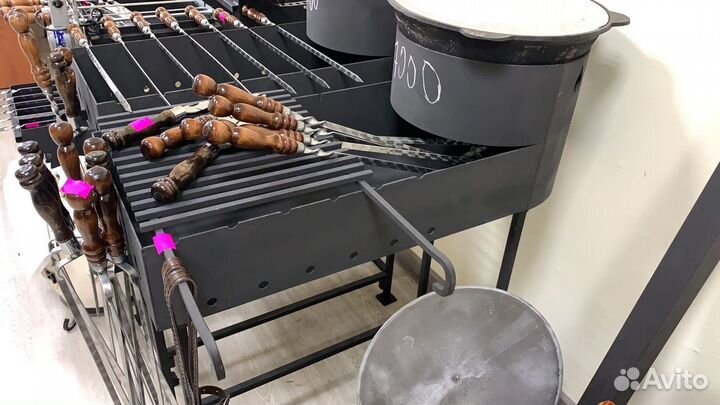 Мангал с подказанником