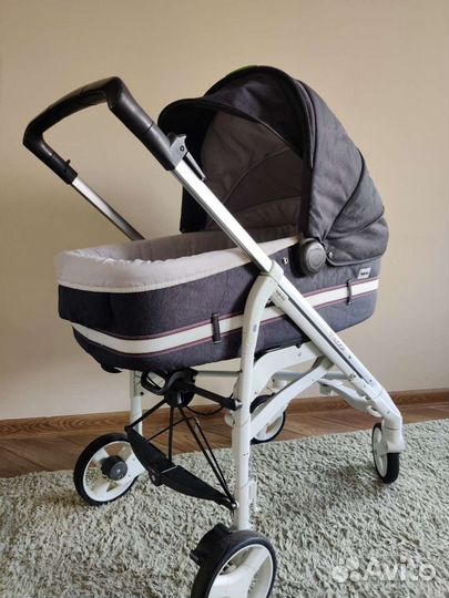 Коляска Inglesina Trilodgy 3 в 1