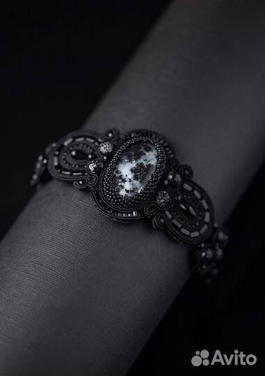 Украшения из натуральных камней