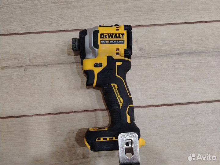 Импакет Dewalt DCF850