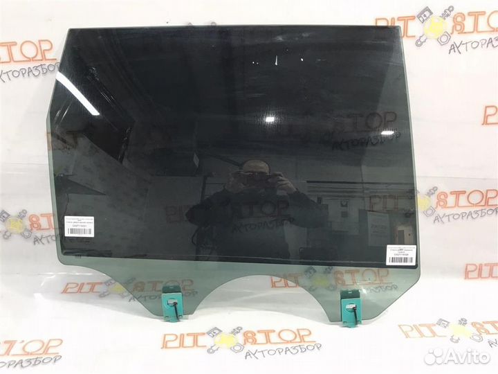 Стекло двери заднее правое Porsche Cayenne 9PA (9