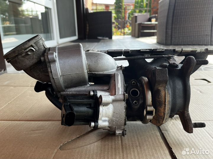 Выпускной коллектор с турбонагнетателем