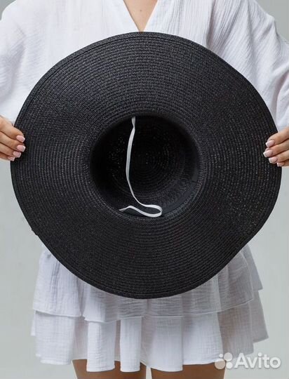 Шляпа женская соломенная