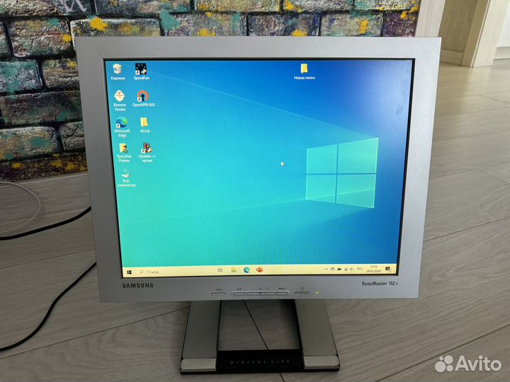 Монитор samsung SyncMaster 152S. 15