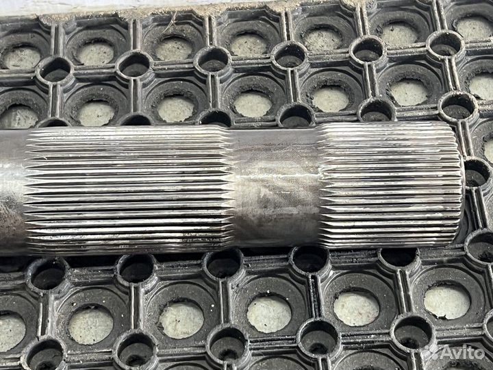 42559741 Полуось задняя левая 965 мм с блокировкой