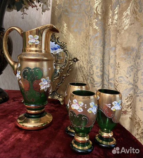 Графин со стаканами