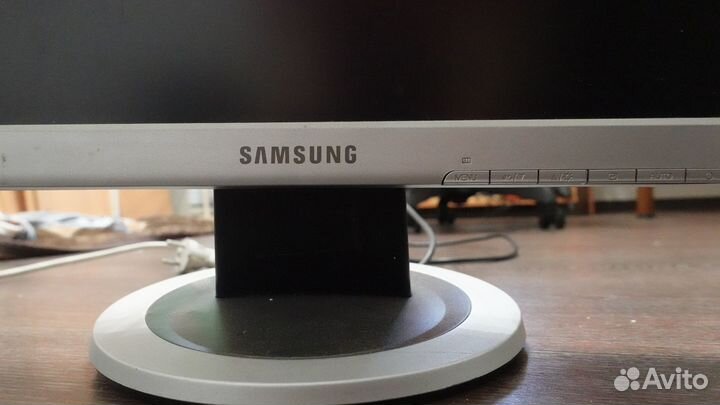 Монитор Samsung 710N (MJ17asks/EDC) 17 дюймов