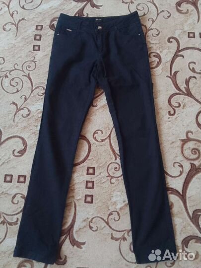 Черные джинсы