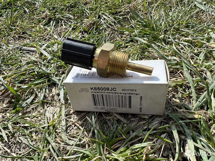 Датчик температуры охлаждающей жидкости