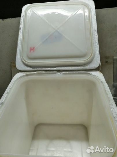 Автомобильный Холодильник(термобокс)